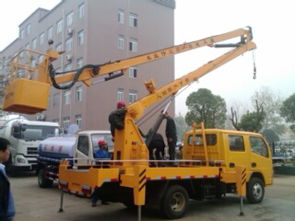 高空作業車與清洗吸污車駕駛證要求說明