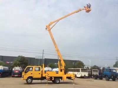 高空作業車與救護車價格對比分析